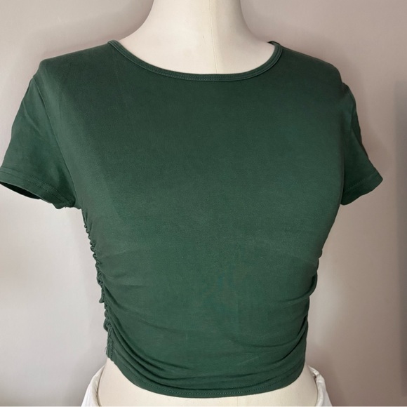 TNA Forest Green Fitted Crop Top Soft Stretch Casual Women’s Size M - Picture 2 of 7